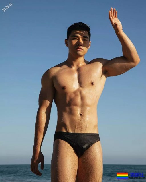 超A腱子肉大胸帅男，超man私照男友力太浓烈! - 51虹马