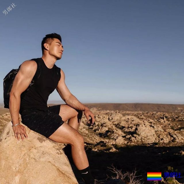 超A腱子肉大胸帅男，超man私照男友力太浓烈! - 51虹马