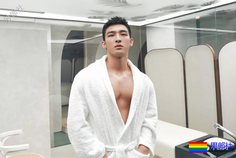 别总盯着毛若懿的硬照,不如跟他学这一招! - 51虹马 别总盯着毛若懿的硬照,不如跟他学这一招! - 51虹马