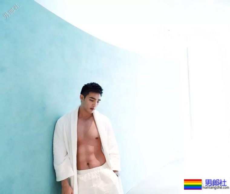 别总盯着毛若懿的硬照,不如跟他学这一招! - 51虹马 别总盯着毛若懿的硬照,不如跟他学这一招! - 51虹马