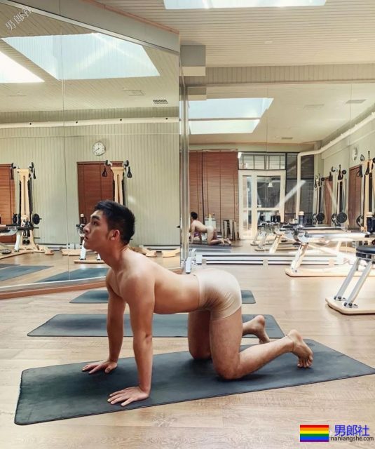 别总盯着毛若懿的硬照,不如跟他学这一招! - 51虹马 别总盯着毛若懿的硬照,不如跟他学这一招! - 51虹马