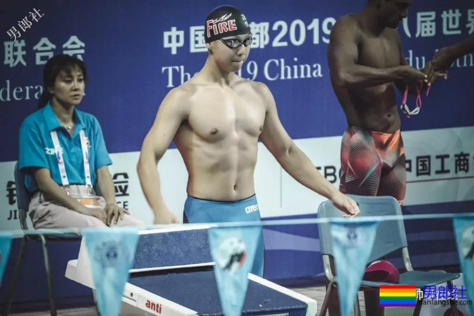 世警会的泳裤阿sir！中国消防官微的肌肉壮男！这些男朋友我都可以！ - 51虹马