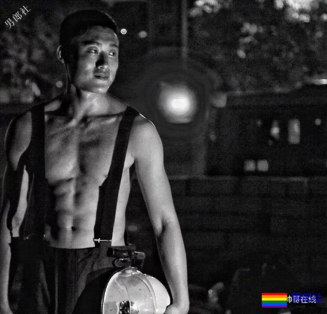 世警会的泳裤阿sir！中国消防官微的肌肉壮男！这些男朋友我都可以！ - 51虹马
