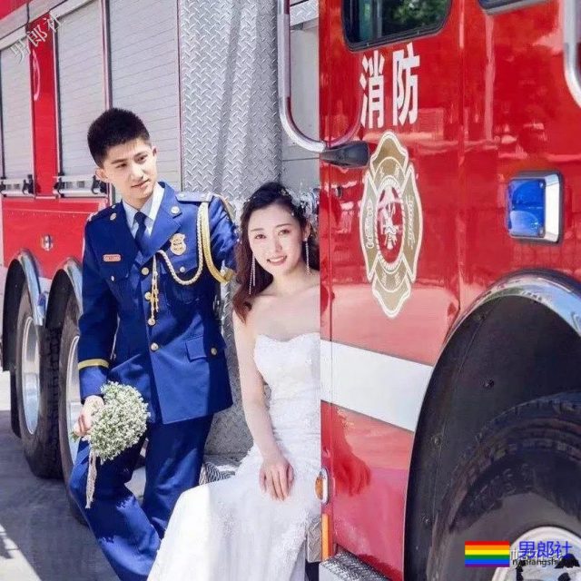 世警会的泳裤阿sir！中国消防官微的肌肉壮男！这些男朋友我都可以！ - 51虹马