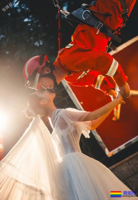 世警会的泳裤阿sir！中国消防官微的肌肉壮男！这些男朋友我都可以！ - 51虹马