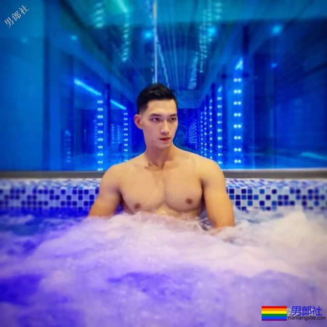 男友在我的房间和别人开战，把我赶出去？ - 51虹马