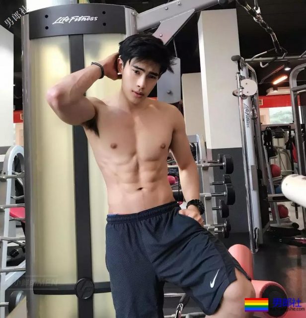 泰国天菜空降武汉大学,看这动作不会是下海吧? - 51虹马 泰国天菜空降武汉大学,看这动作不会是下海吧? - 51虹马