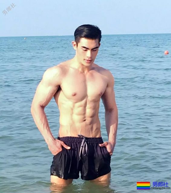 泰国天菜空降武汉大学,看这动作不会是下海吧? - 51虹马 泰国天菜空降武汉大学,看这动作不会是下海吧? - 51虹马