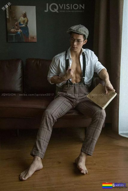 撸铁网红自曝八块腹肌秘籍,上海小伙不会跳舞开除G籍-51虹马