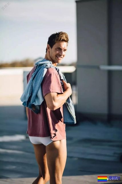 下五旗出身、种马臀男模凭硬实力翻红,这是藏不住了?! - 51虹马 下五旗出身、种马臀男模凭硬实力翻红,这是藏不住了?! - 51虹马