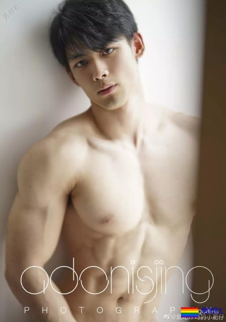 小狼狗教练肤白亮眼，摄影师掌镜佳作迭出！ - 51虹马