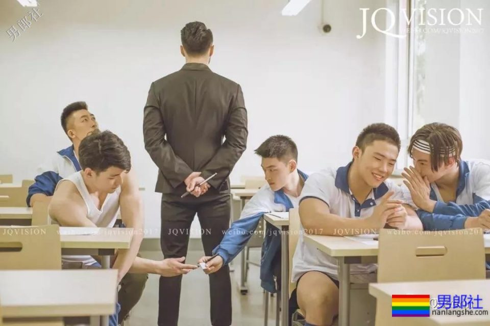 小狼狗教练肤白亮眼，摄影师掌镜佳作迭出！ - 51虹马