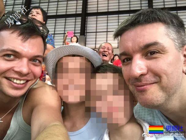 俄罗斯：恐遭迫害，同性伴侣带孩子逃到国外 - 51虹马