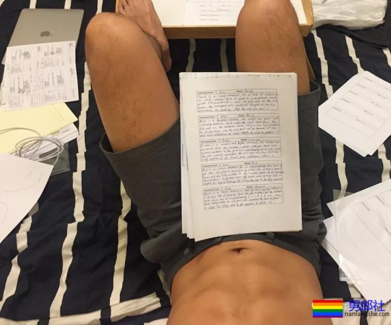 晏人物新出腹肌弟弟，你家一定缺搓衣板了 - 51虹马