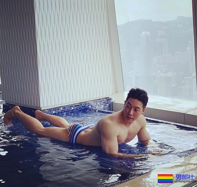 敢与中国名媛比美?看了他穿三角泳裤才知道真实力 - 51虹马 敢与中国名媛比美?看了他穿三角泳裤才知道真实力 - 51虹马