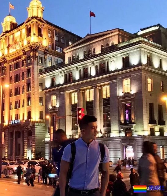 男友为了我他可以白天做攻晚上含泪做0。 - 51虹马