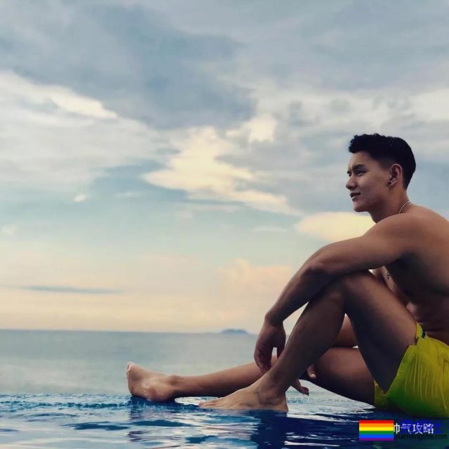 188CM男模冠军 被网友戏称“最美好的肉体”！ - 51虹马