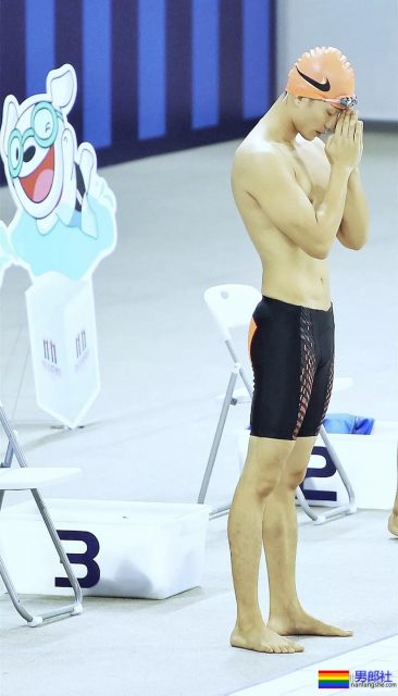 摸胸识男人+开剧先洗澡!拍过腐剧的长腿筋肉小哥,盘他! - 51虹马 摸胸识男人+开剧先洗澡!拍过腐剧的长腿筋肉小哥,盘他! - 51虹马