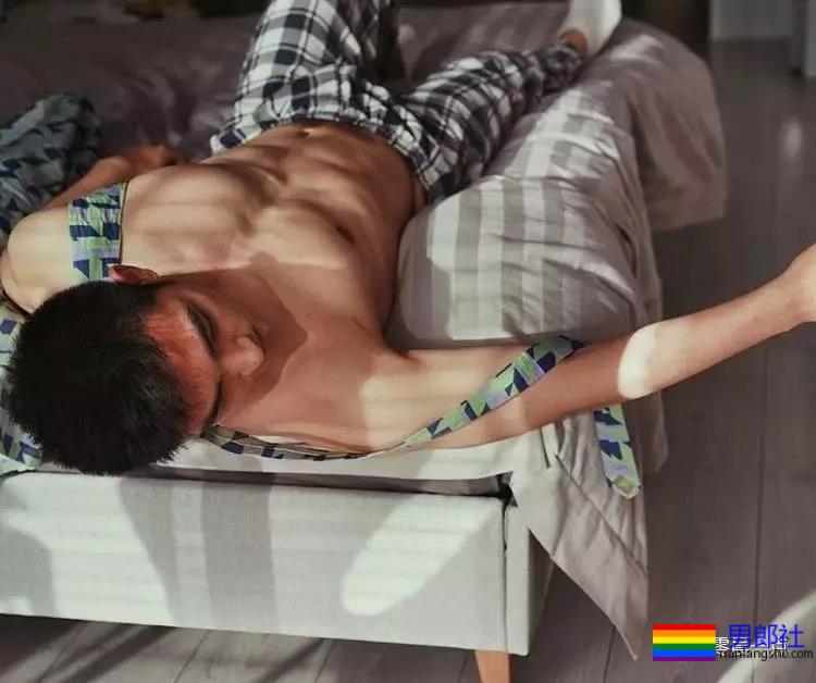 给刚入圈的gay的一些建议,特别是0号。 - 51虹马 给刚入圈的gay的一些建议,特别是0号。 - 51虹马