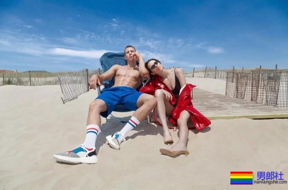 190CM公狗腰男自爆军营硬照，长官肯定对他关爱有加 - 51虹马