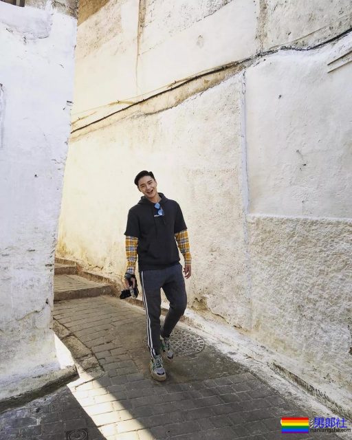 围浴巾狂野胡茬肌肉男,腰线下不管怎么穿着都是那样高挺 - 51虹马 围浴巾狂野胡茬肌肉男,腰线下不管怎么穿着都是那样高挺 - 51虹马