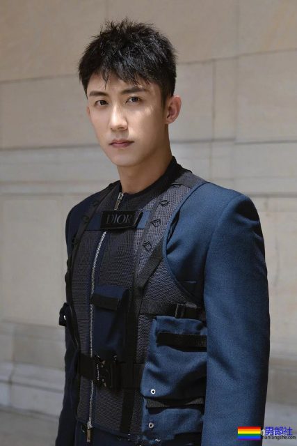 鲜肉收割机不只萧亚轩!搭档男主都超A,新剧又喜新小12岁小狼狗! - 51虹马 鲜肉收割机不只萧亚轩!搭档男主都超A,新剧又喜新小12岁小狼狗! - 51虹马