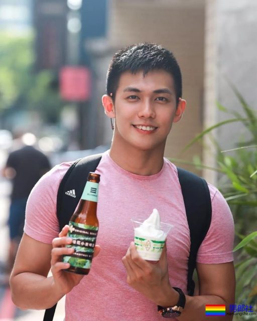 摄影师把男模带到山里玩！一水的运动型肌肉男，我沦陷了！ - 51虹马