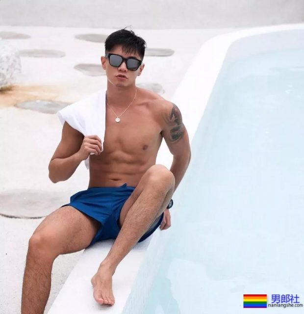 体育生玩球，真是太帅了。。。 - 51虹马