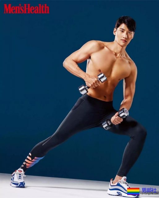 太粗壮！这枚憨直壮硕韩国兵哥居然喜欢熊熊 - 51虹马