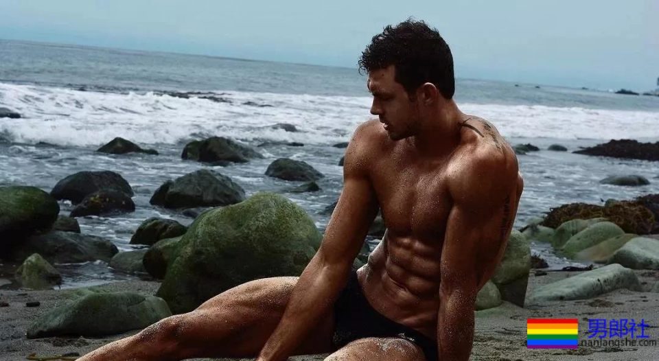 种马臀男模凭硬实力翻红，这是藏不住了？！ - 51虹马