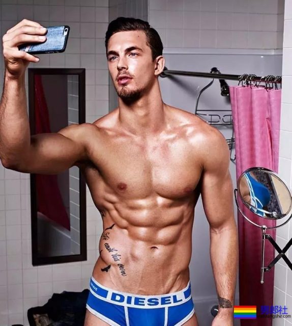 种马臀男模凭硬实力翻红，这是藏不住了？！ - 51虹马