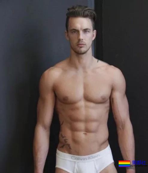 种马臀男模凭硬实力翻红，这是藏不住了？！ - 51虹马