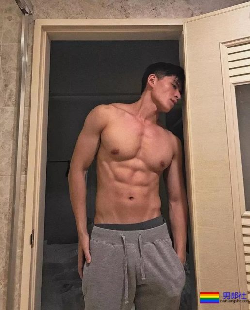 来自山东的大鼻子老公，身材很赞~！ - 51虹马