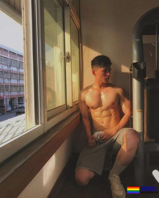 来自山东的大鼻子老公，身材很赞~！ - 51虹马