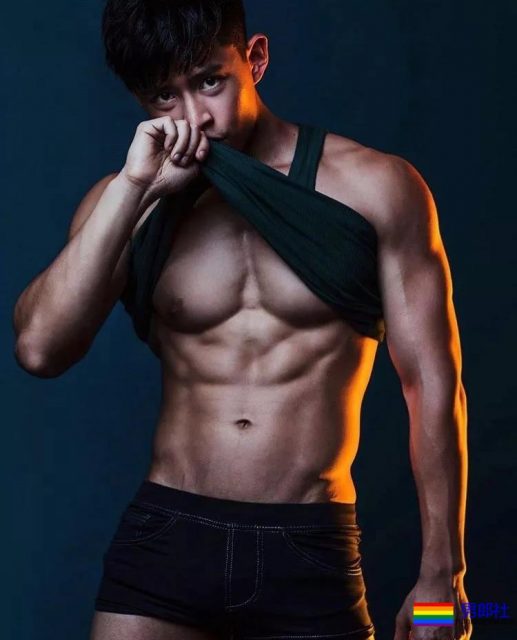 来自山东的大鼻子老公，身材很赞~！ - 51虹马