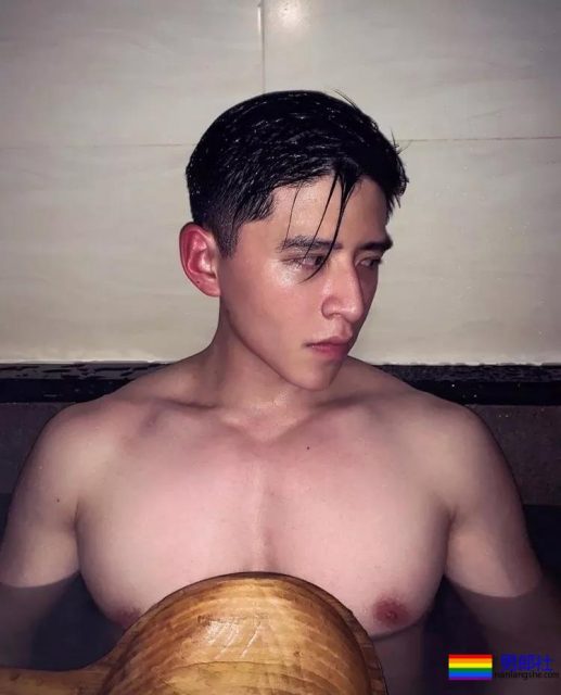 来自山东的大鼻子老公，身材很赞~！ - 51虹马