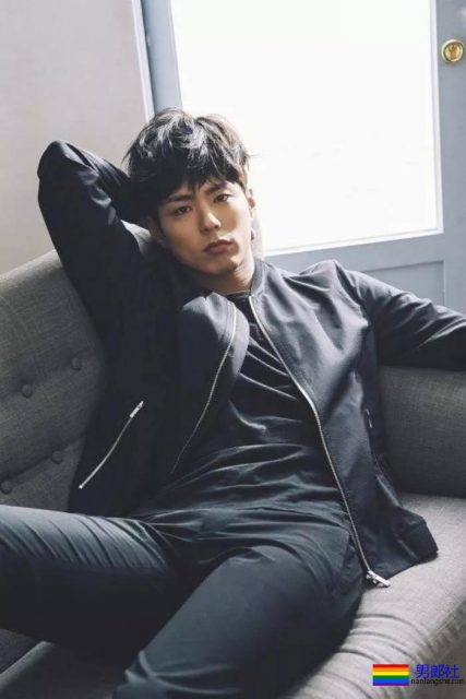 男星朴宝剑肛裂入院？解释称洗澡滑到坐沐浴露上！ - 51虹马