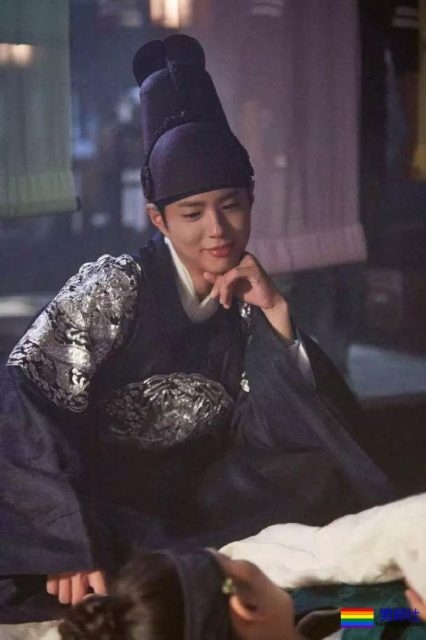 男星朴宝剑肛裂入院？解释称洗澡滑到坐沐浴露上！ - 51虹马