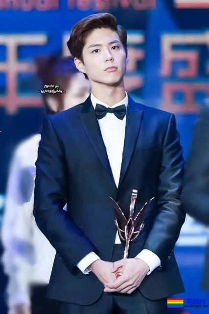 男星朴宝剑肛裂入院？解释称洗澡滑到坐沐浴露上！ - 51虹马