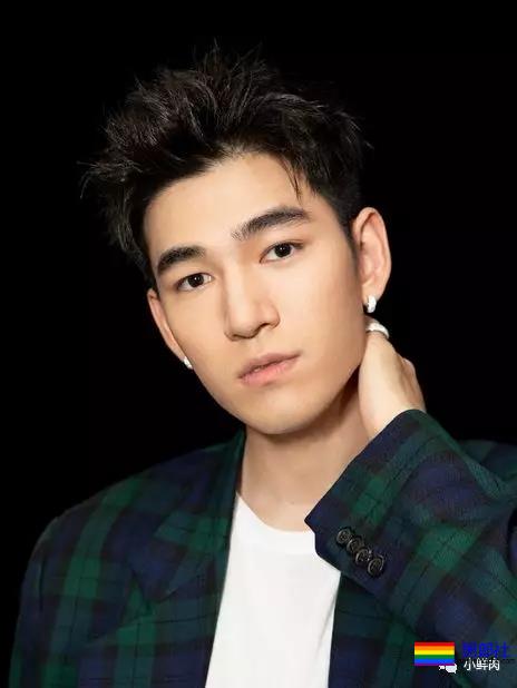 新晋小生硬照一览,尺度最大也就这样儿了… - 51虹马 新晋小生硬照一览,尺度最大也就这样儿了… - 51虹马