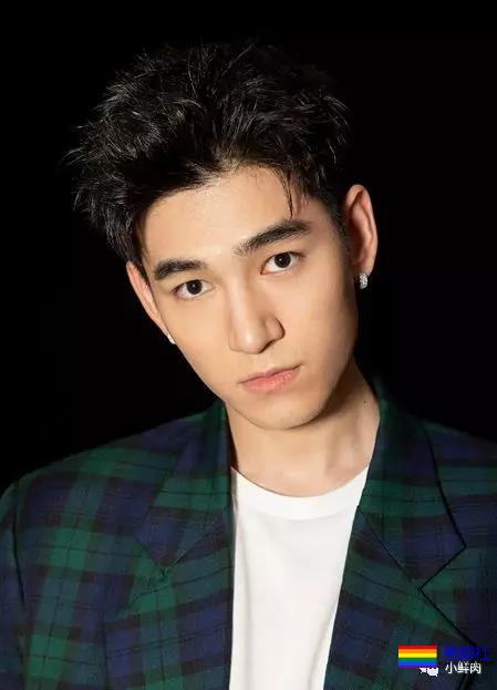 新晋小生硬照一览,尺度最大也就这样儿了… - 51虹马 新晋小生硬照一览,尺度最大也就这样儿了… - 51虹马