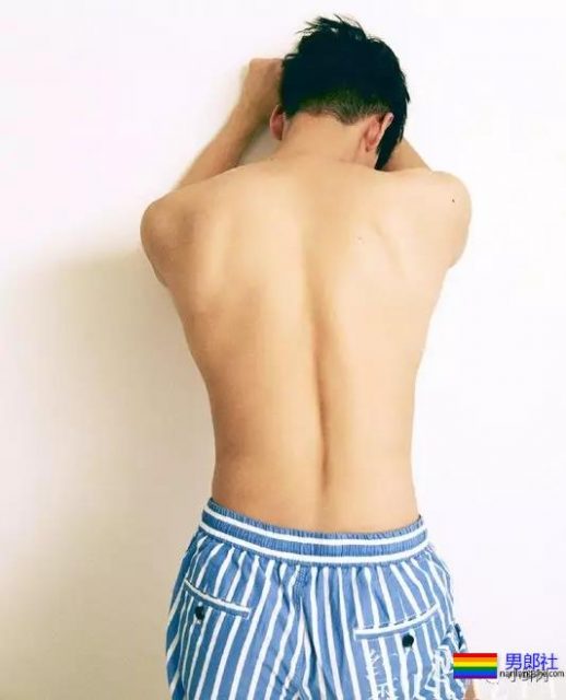 新晋小生硬照一览,尺度最大也就这样儿了… - 51虹马 新晋小生硬照一览,尺度最大也就这样儿了… - 51虹马