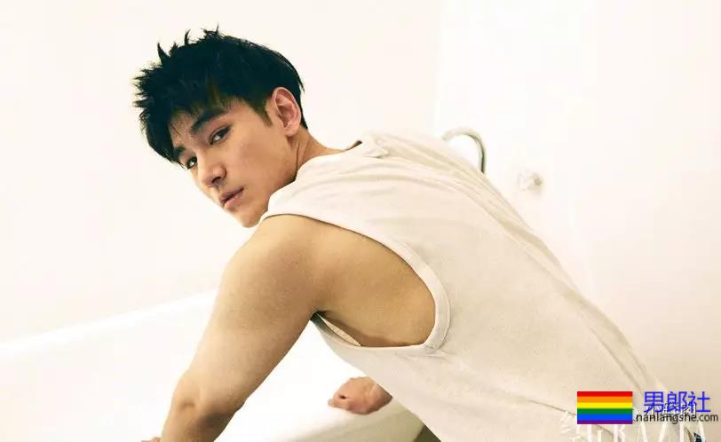 新晋小生硬照一览,尺度最大也就这样儿了… - 51虹马 新晋小生硬照一览,尺度最大也就这样儿了… - 51虹马