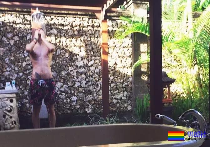 新晋小生硬照一览,尺度最大也就这样儿了… - 51虹马 新晋小生硬照一览,尺度最大也就这样儿了… - 51虹马