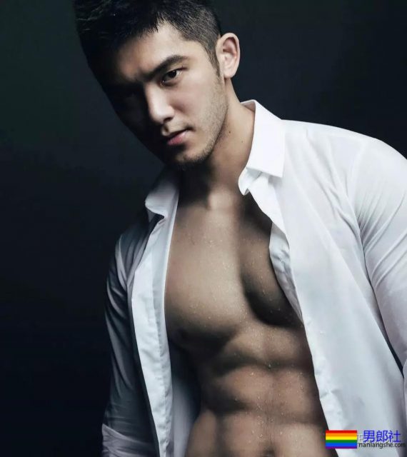 肌肉胡茬痞子男拔掉衬衫西裤海边浪起来变翘臀-51虹马