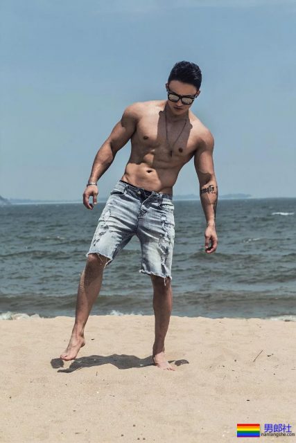 体育生小奶狗动不动就爱脱身材爽到爆!! - 51虹马 体育生小奶狗动不动就爱脱身材爽到爆!! - 51虹马