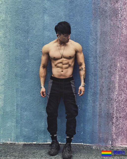 体育生小奶狗动不动就爱脱身材爽到爆!! - 51虹马 体育生小奶狗动不动就爱脱身材爽到爆!! - 51虹马