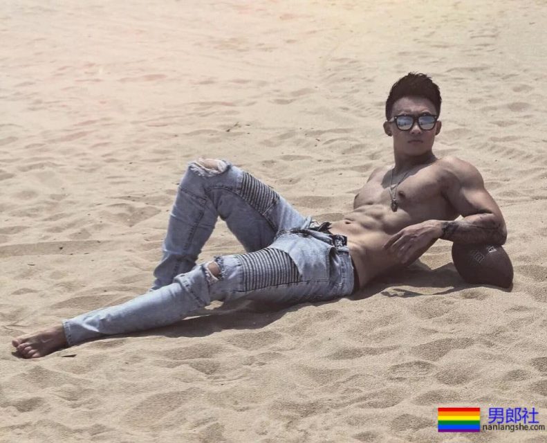 体育生小奶狗动不动就爱脱身材爽到爆!! - 51虹马 体育生小奶狗动不动就爱脱身材爽到爆!! - 51虹马