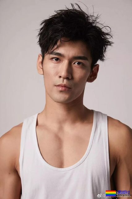 他是近期最帅最完美最可以男模，没有之一-51虹马