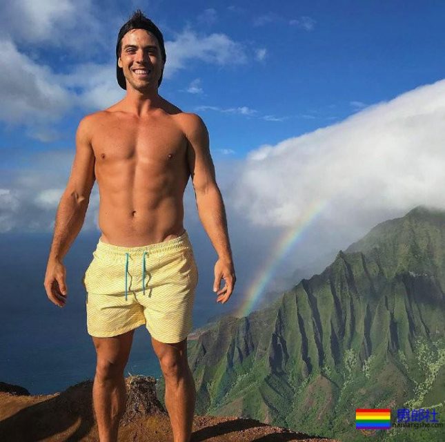 CrossFit体能大赛名将出柜 - 51虹马